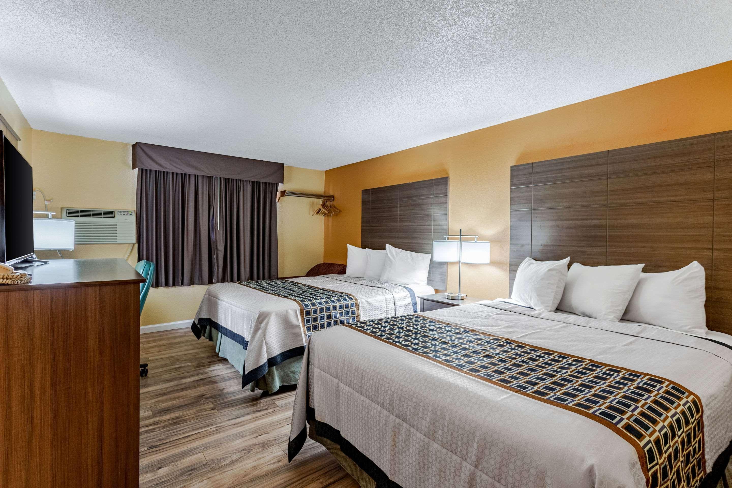 Rodeway Inn Farmington Exteriör bild